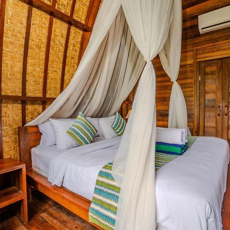 Lumbung Bukit Resort Uluwatu Exterior photo