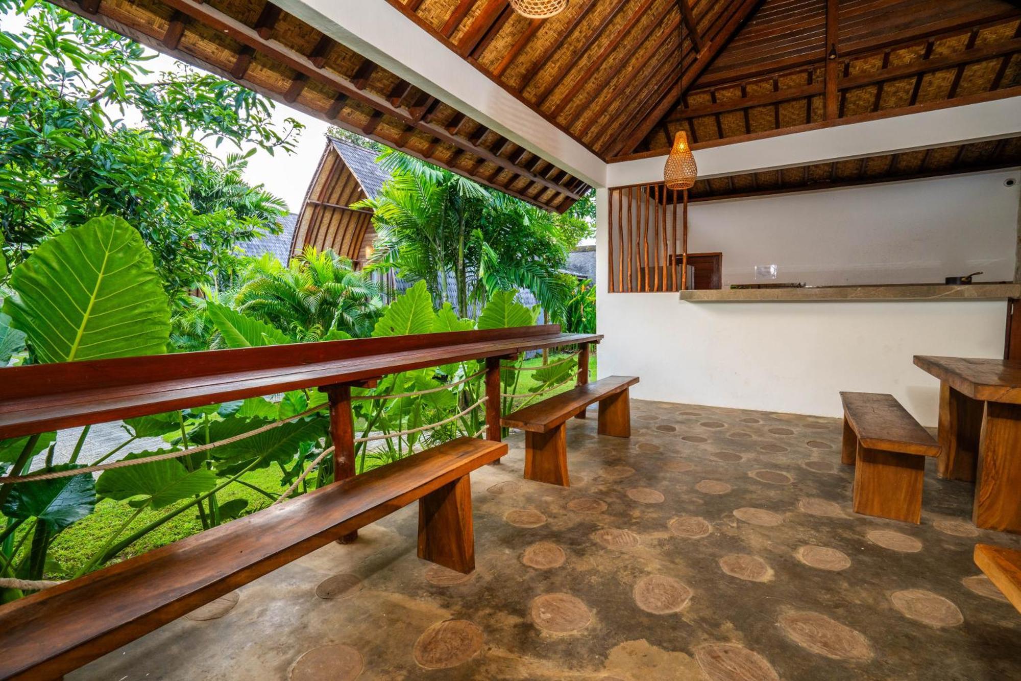 Lumbung Bukit Resort Uluwatu Exterior photo