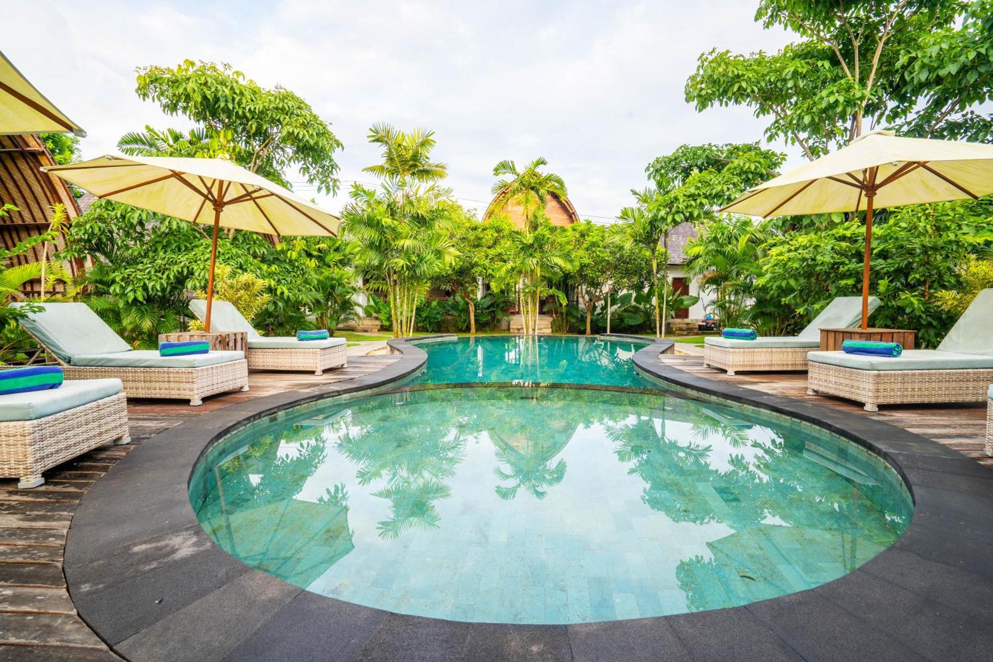 Lumbung Bukit Resort Uluwatu Exterior photo