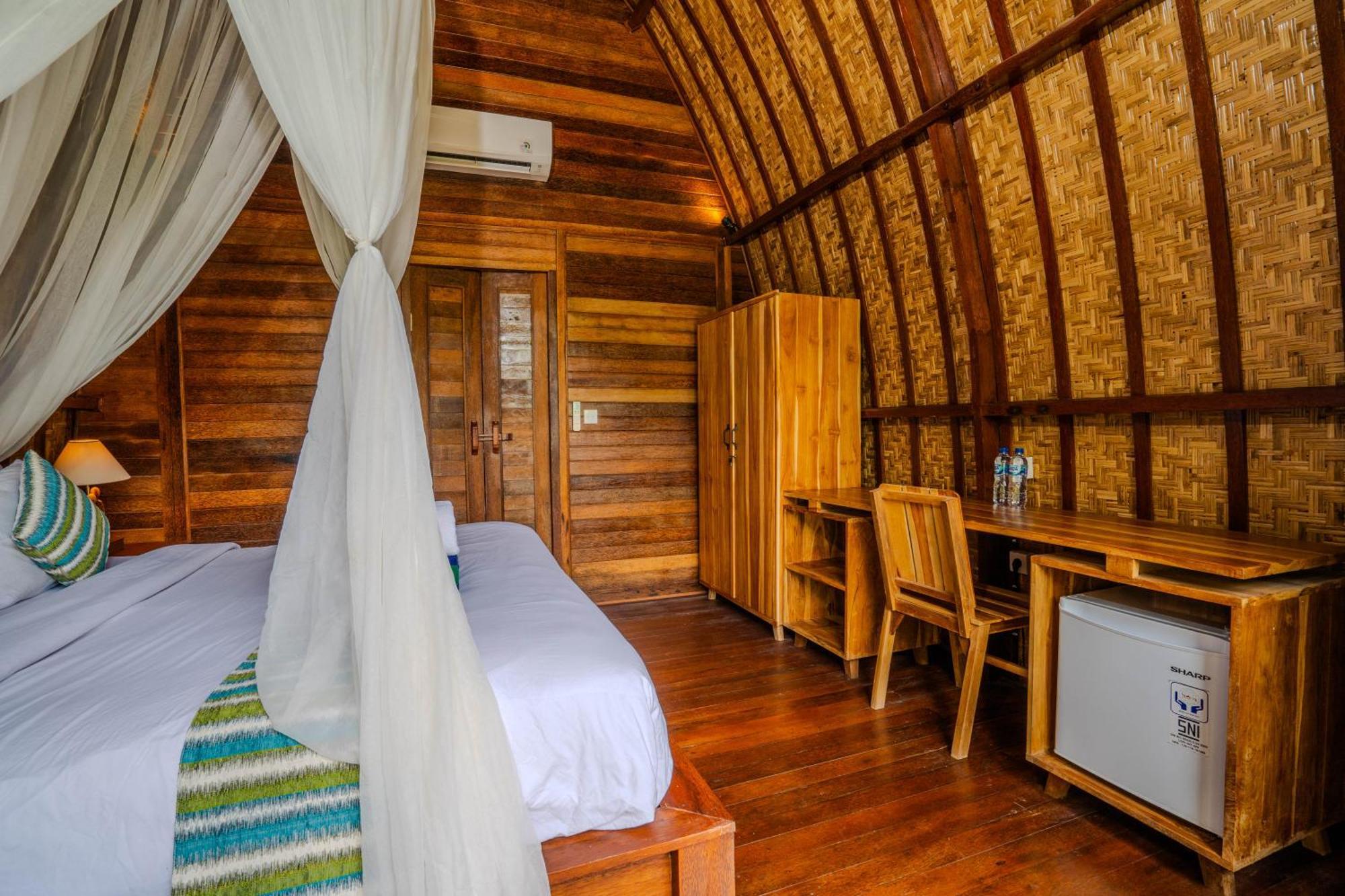 Lumbung Bukit Resort Uluwatu Exterior photo